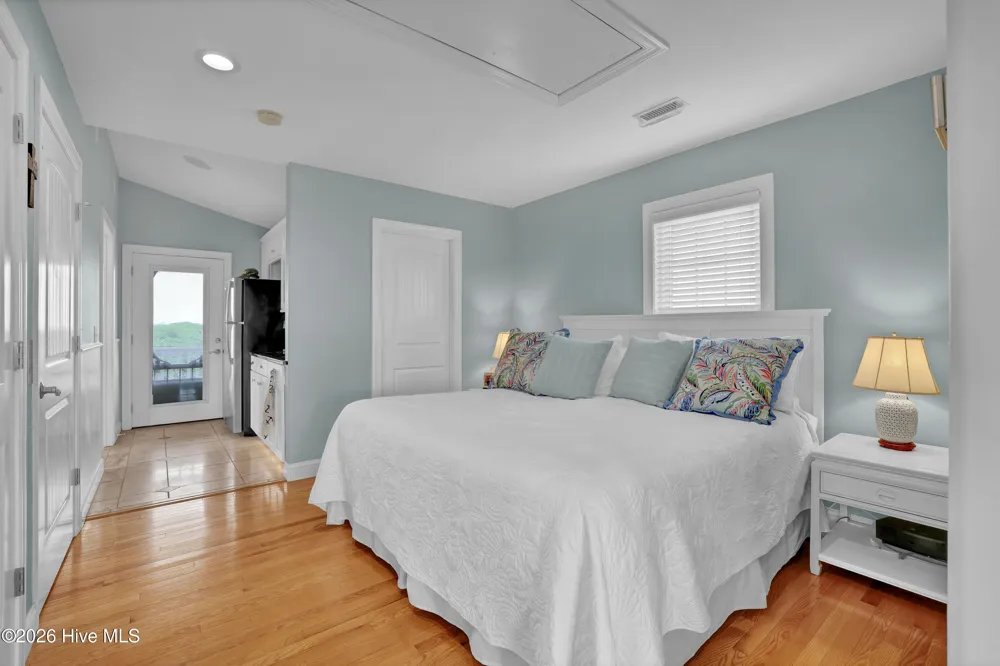 117 Beachwood Drive Surf City, NC 28445