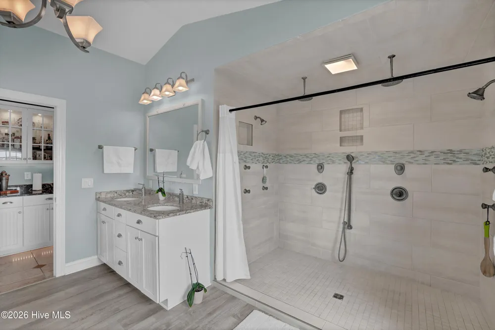 117 Beachwood Drive Surf City, NC 28445