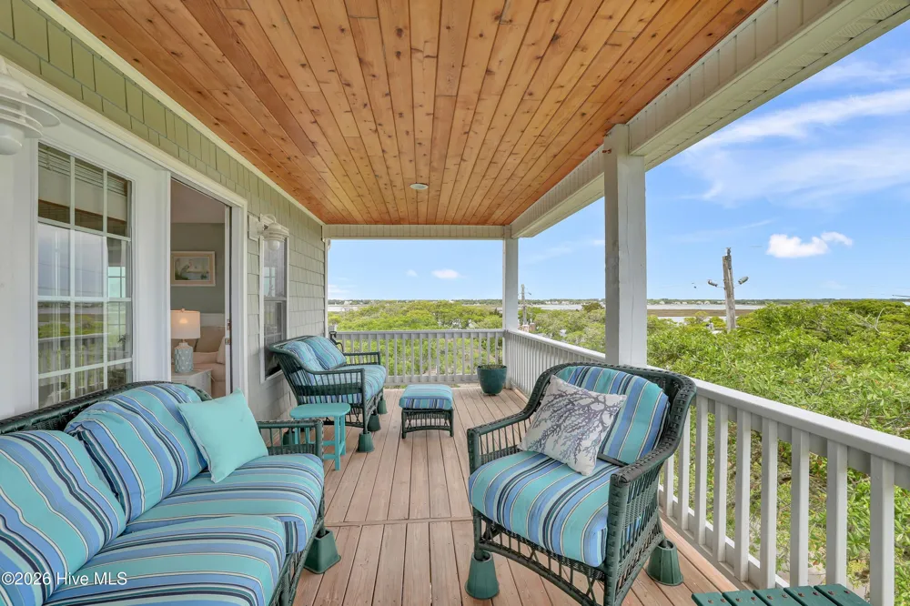 117 Beachwood Drive Surf City, NC 28445