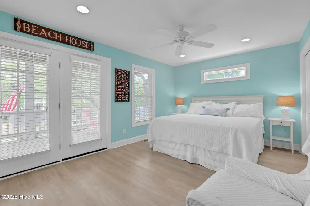 117 Beachwood Drive Surf City, NC 28445