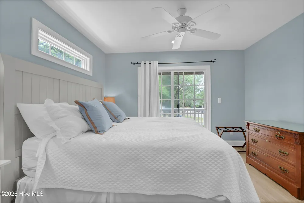 117 Beachwood Drive Surf City, NC 28445