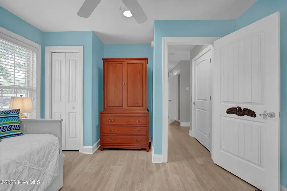 117 Beachwood Drive Surf City, NC 28445