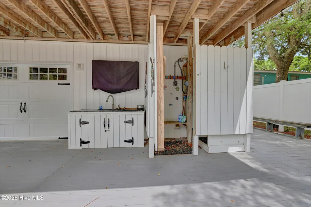 117 Beachwood Drive Surf City, NC 28445