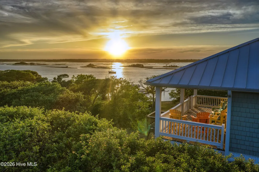 117 Beachwood Drive Surf City, NC 28445