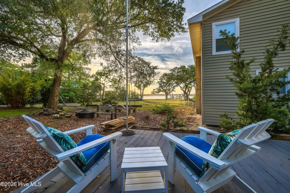 117 Beachwood Drive Surf City, NC 28445