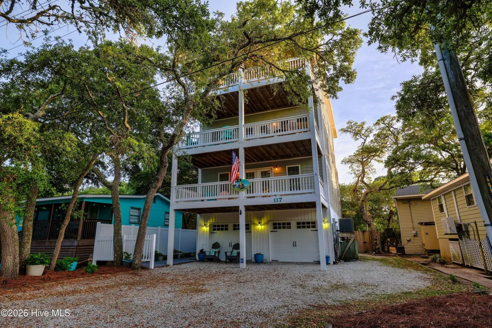 117 Beachwood Drive Surf City, NC 28445