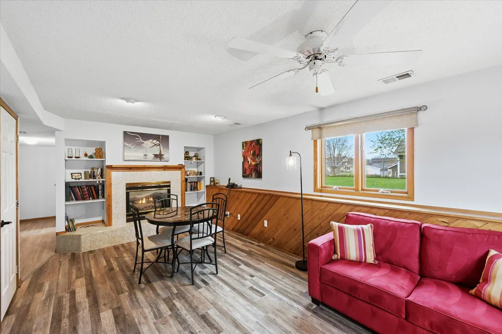 14435 Pineview Drive Becker, MN 55308
