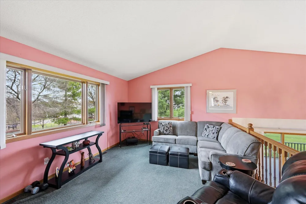 14435 Pineview Drive Becker, MN 55308