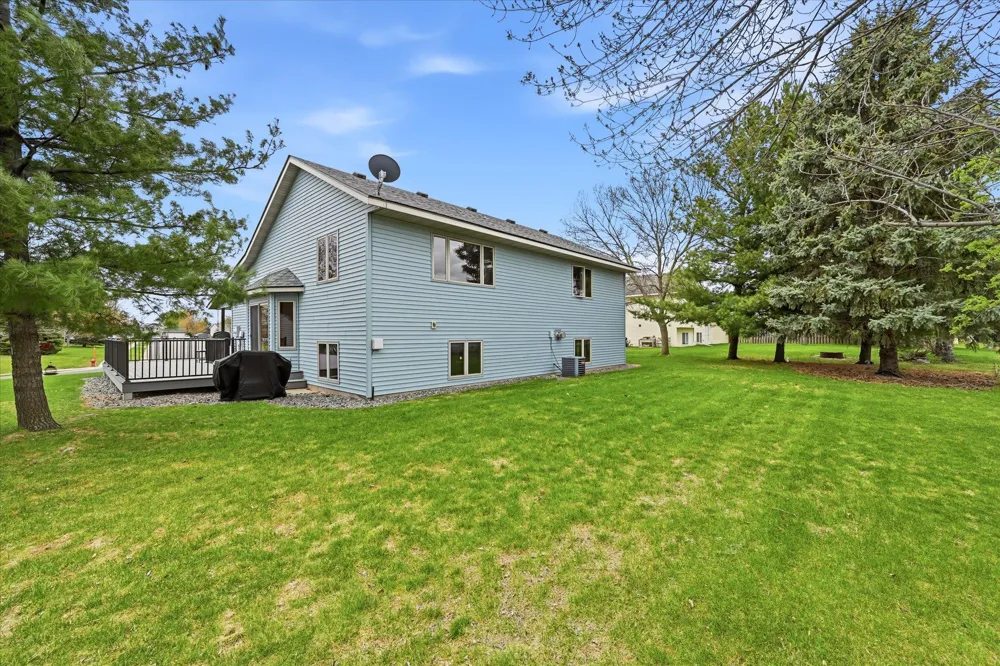 14435 Pineview Drive Becker, MN 55308