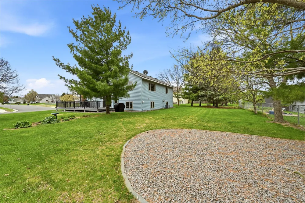 14435 Pineview Drive Becker, MN 55308