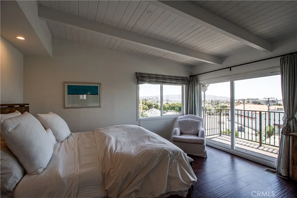 807 El Redondo Avenue Redondo Beach, CA 90277