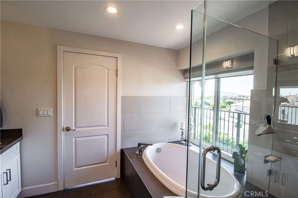 807 El Redondo Avenue Redondo Beach, CA 90277
