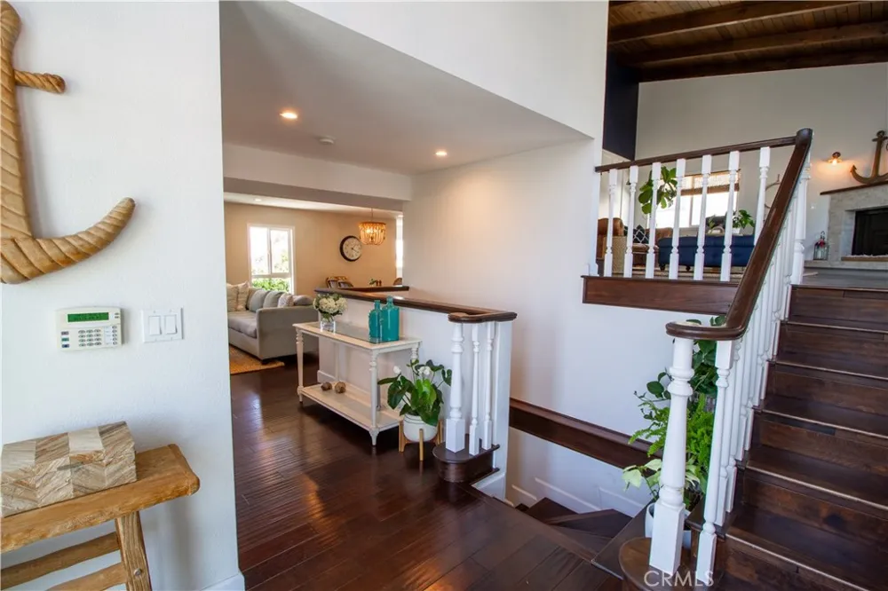 807 El Redondo Avenue Redondo Beach, CA 90277