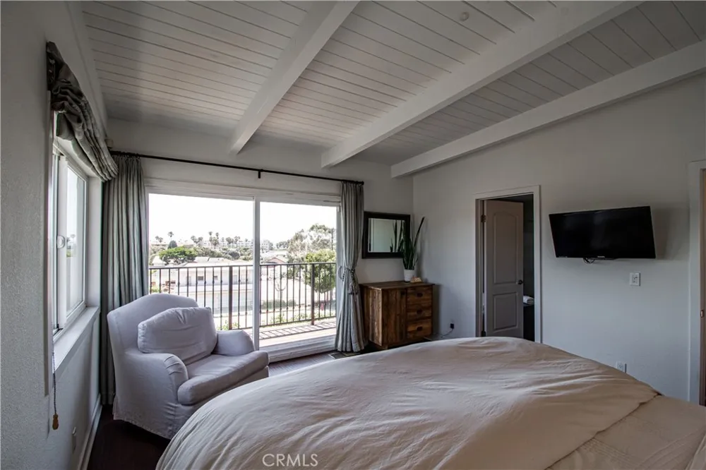 807 El Redondo Avenue Redondo Beach, CA 90277
