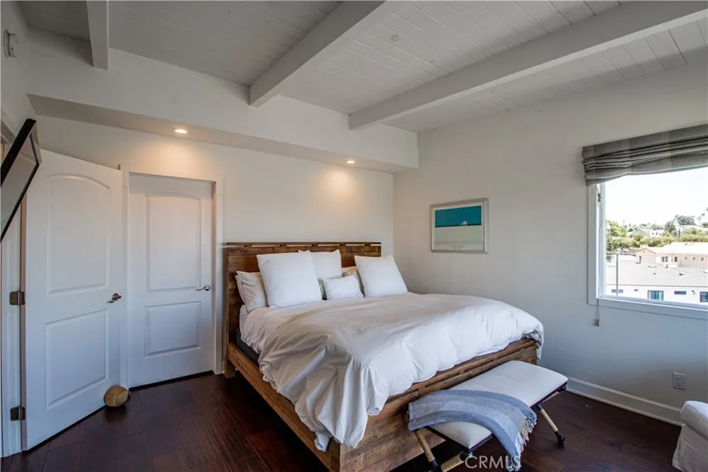 807 El Redondo Avenue Redondo Beach, CA 90277