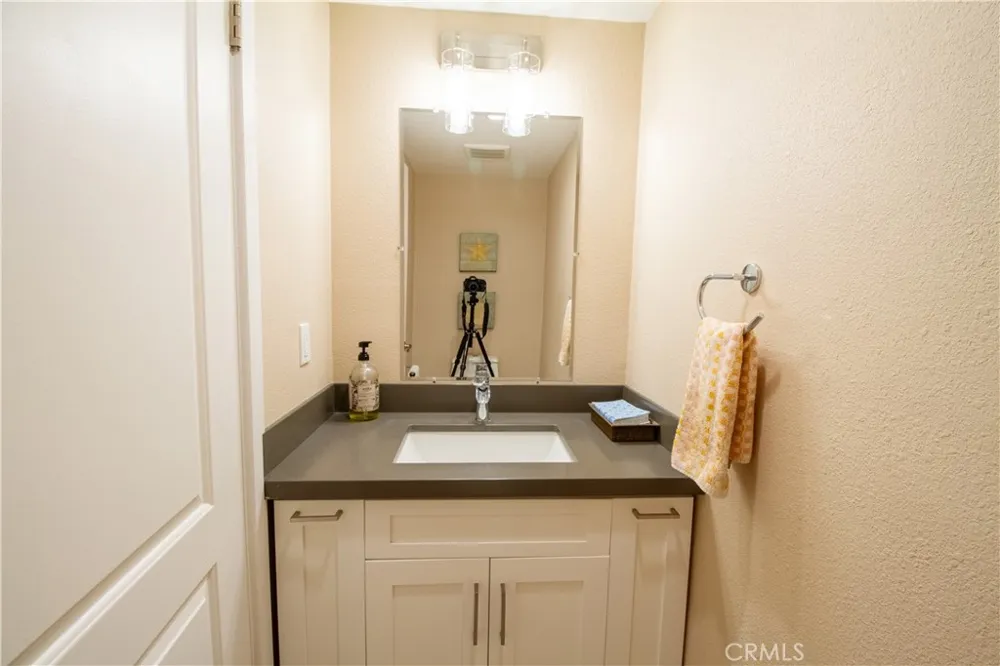 807 El Redondo Avenue Redondo Beach, CA 90277