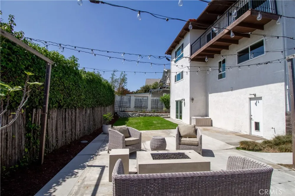 807 El Redondo Avenue Redondo Beach, CA 90277