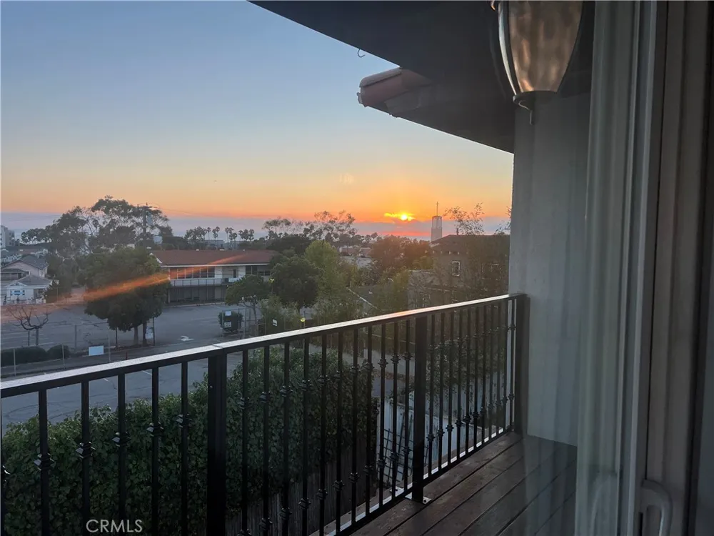 807 El Redondo Avenue Redondo Beach, CA 90277