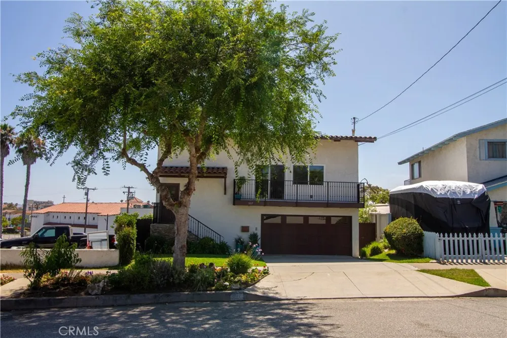 807 El Redondo Avenue Redondo Beach, CA 90277