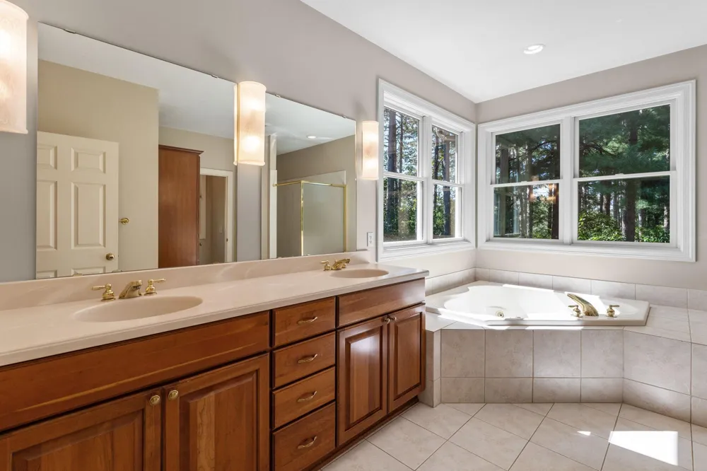 8917 Joliet Avenue Stillwater, MN 55082