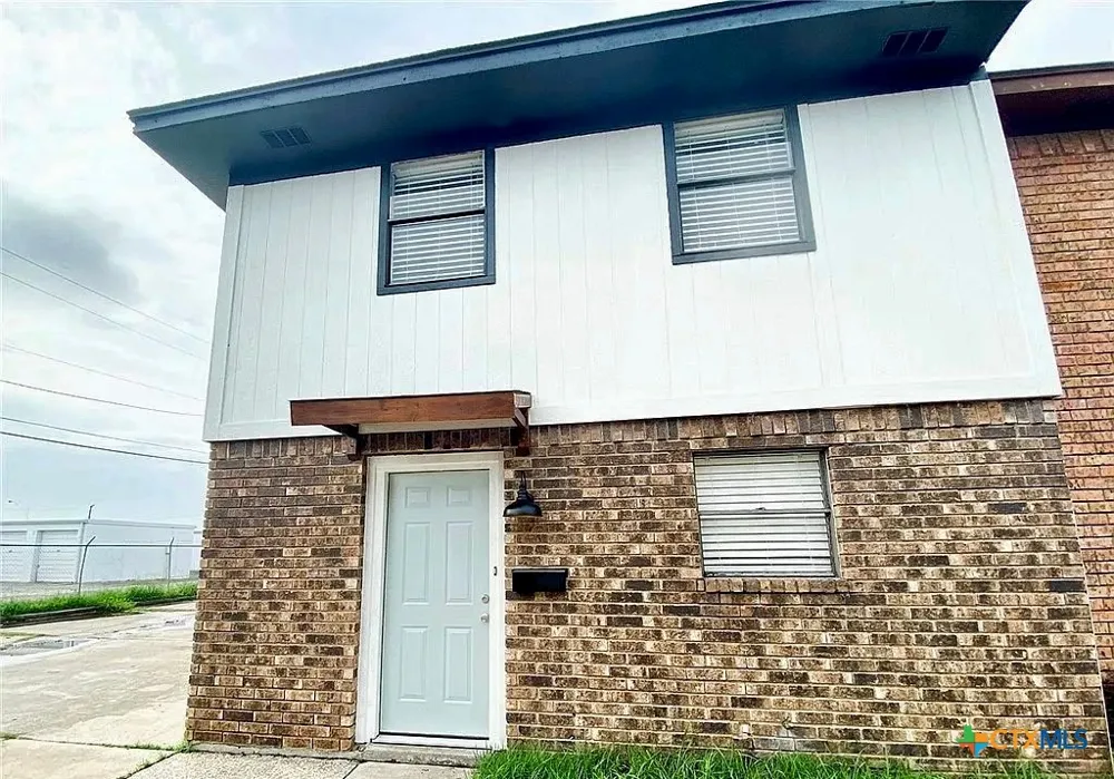 1905 Ben Wilson Street #10 Victoria, TX 77901