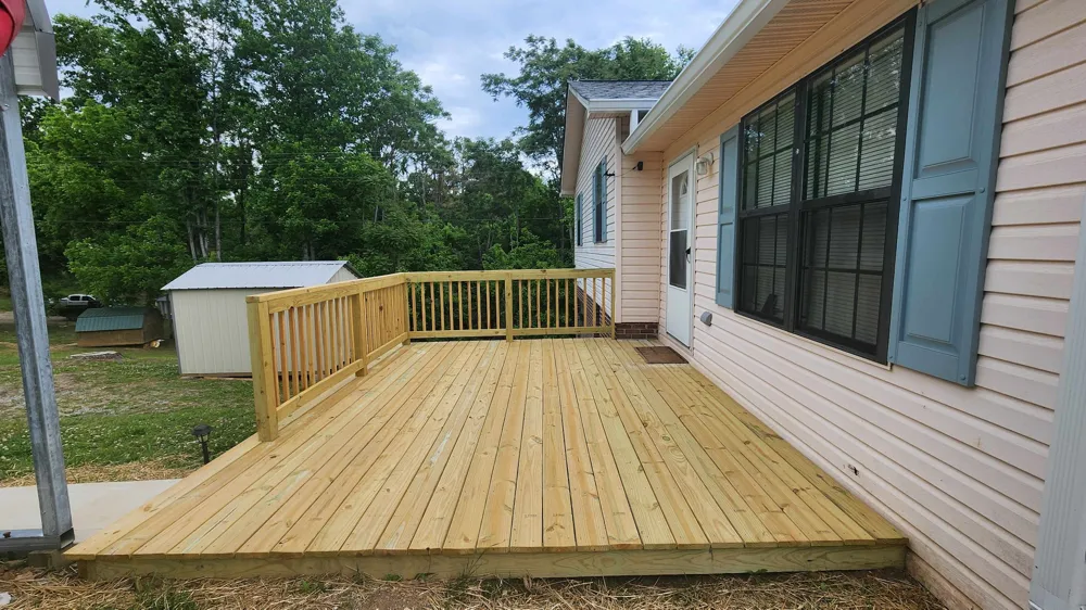 1825 Free Hill Rd Celina, TN 38551
