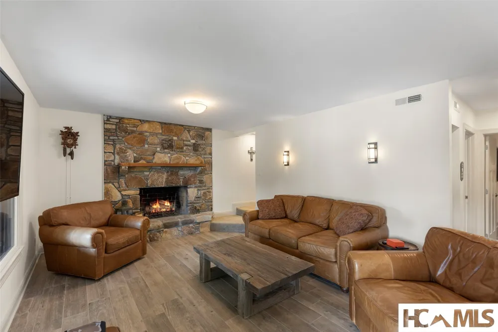 3164 W Club Blvd Lake Toxaway, NC 28747