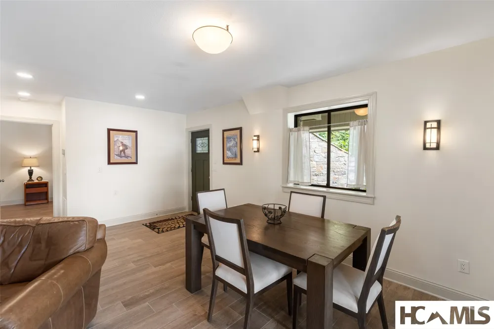 3164 W Club Blvd Lake Toxaway, NC 28747