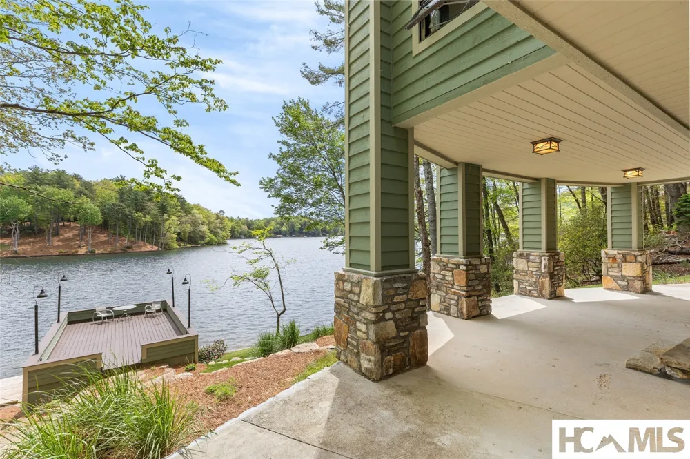 3164 W Club Blvd Lake Toxaway, NC 28747
