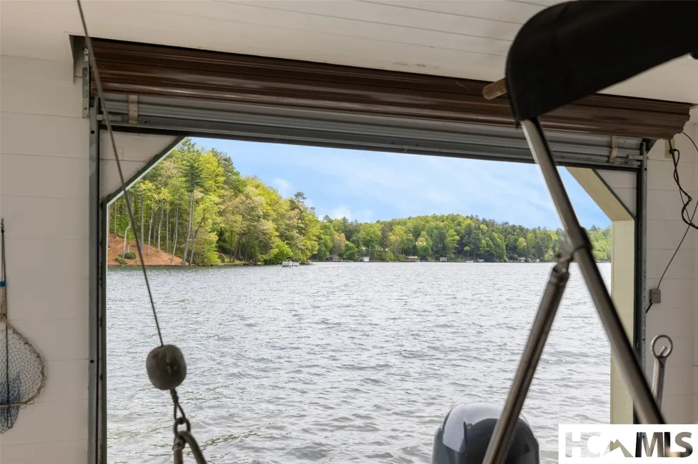 3164 W Club Blvd Lake Toxaway, NC 28747