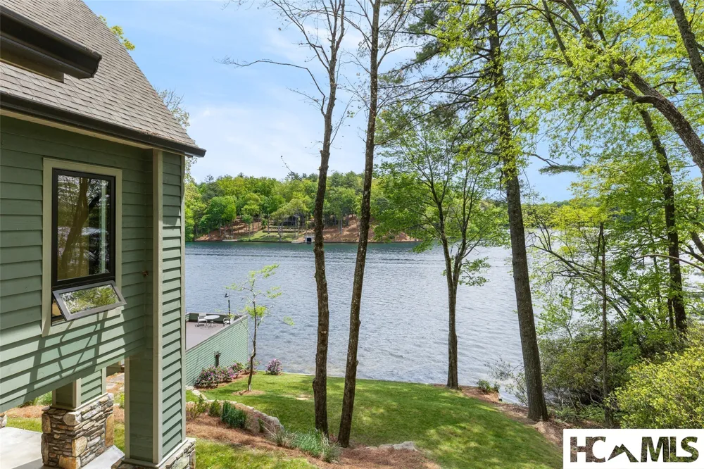 3164 W Club Blvd Lake Toxaway, NC 28747