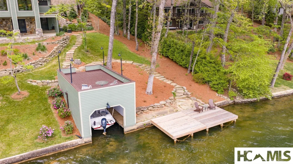 3164 W Club Blvd Lake Toxaway, NC 28747