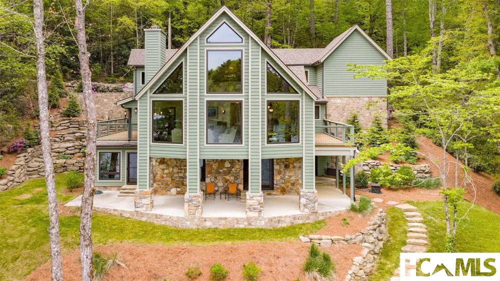 3164 W Club Blvd Lake Toxaway, NC 28747