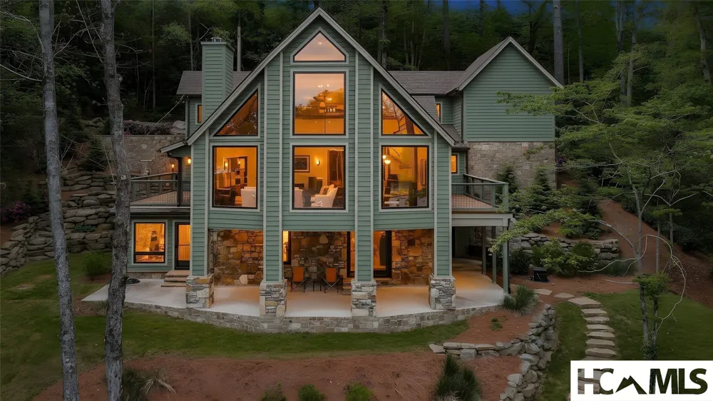 3164 W Club Blvd Lake Toxaway, NC 28747