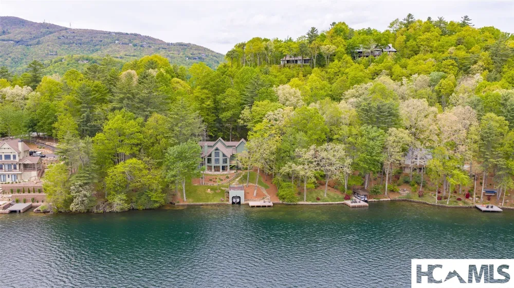 3164 W Club Blvd Lake Toxaway, NC 28747