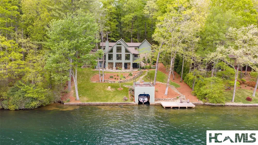 3164 W Club Blvd Lake Toxaway, NC 28747