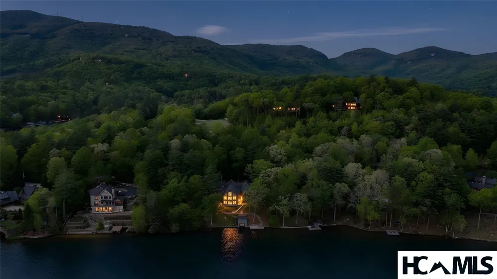 3164 W Club Blvd Lake Toxaway, NC 28747