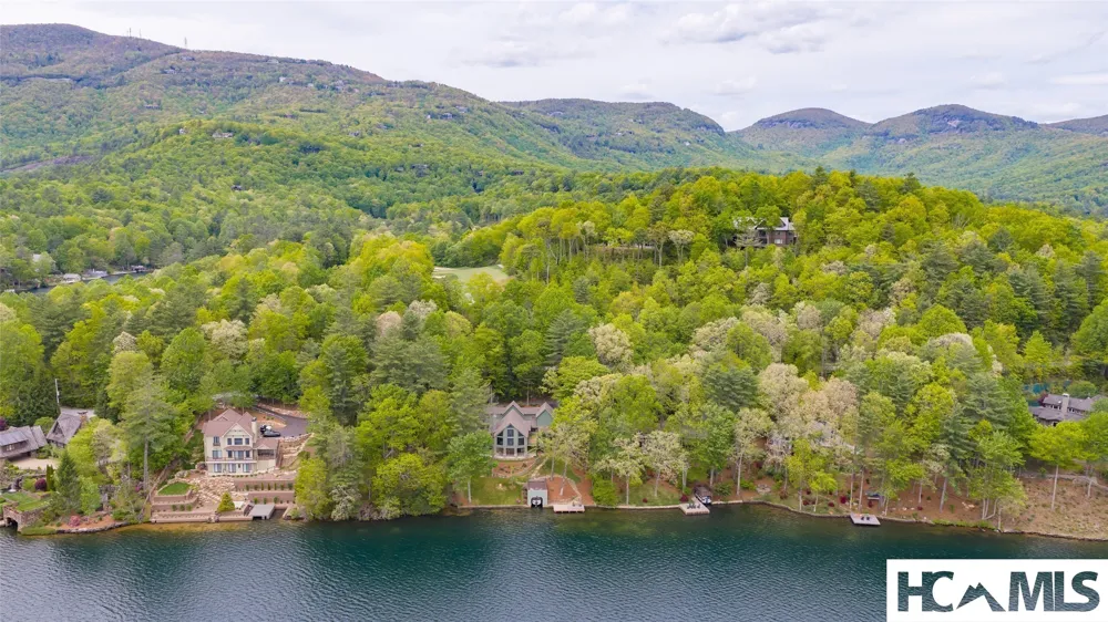 3164 W Club Blvd Lake Toxaway, NC 28747