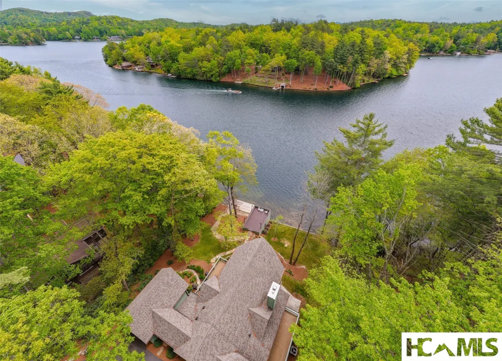 3164 W Club Blvd Lake Toxaway, NC 28747