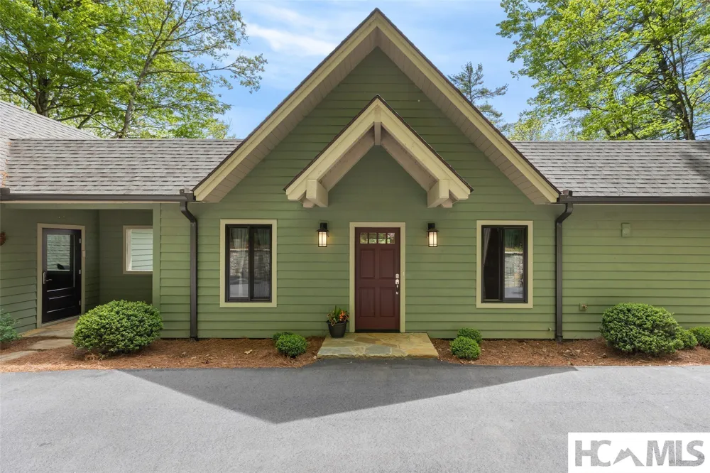 3164 W Club Blvd Lake Toxaway, NC 28747