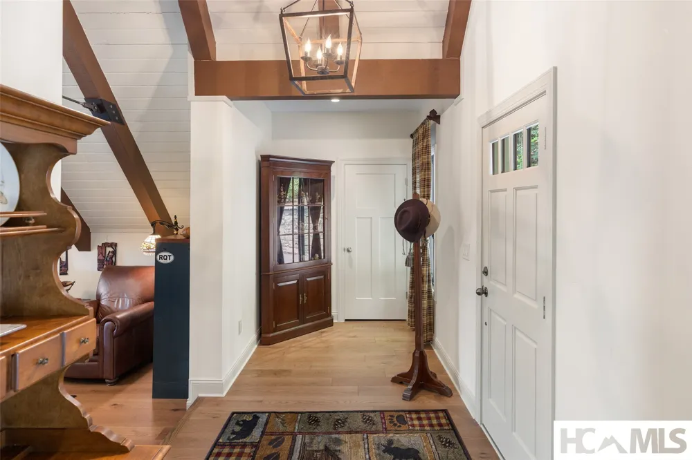 3164 W Club Blvd Lake Toxaway, NC 28747