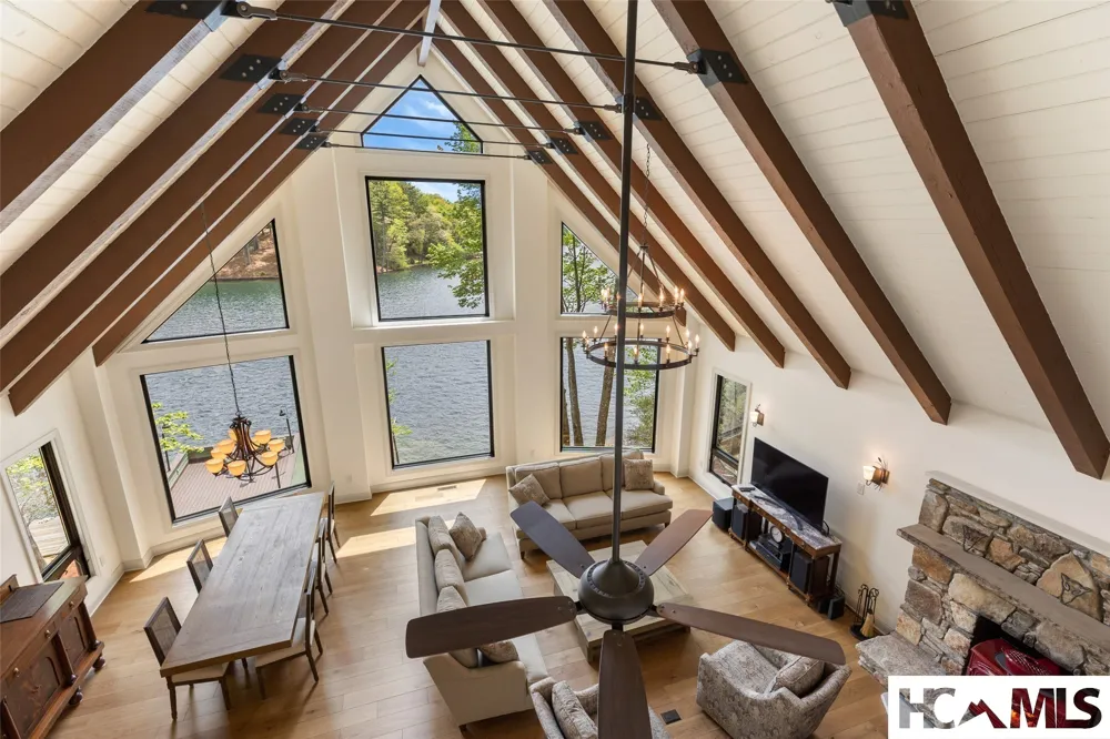 3164 W Club Blvd Lake Toxaway, NC 28747