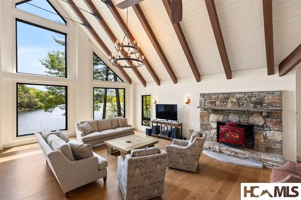 3164 W Club Blvd Lake Toxaway, NC 28747