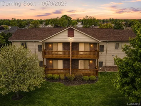 46075 Tallgrass Court