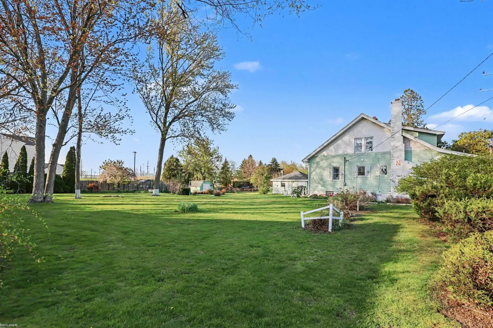 1568 Campau Avenue Port Huron Charter Township, MI 48060