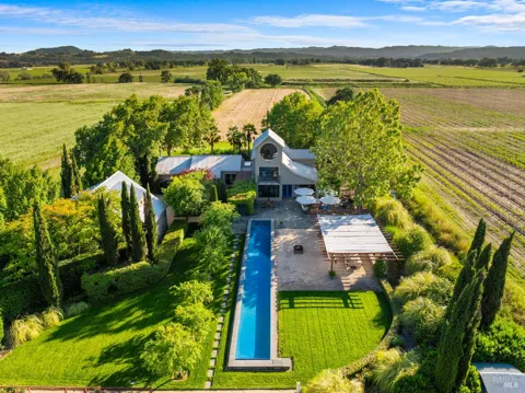 6003 Red Winery Road