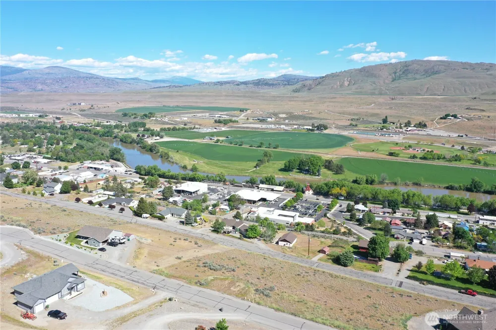 1308 Mansfield Drive Okanogan, WA 98840