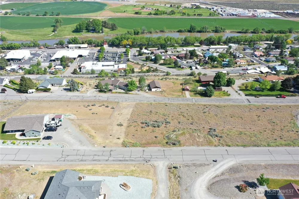 1308 Mansfield Drive Okanogan, WA 98840
