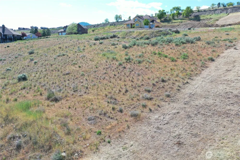 1308 Mansfield Drive Okanogan, WA 98840