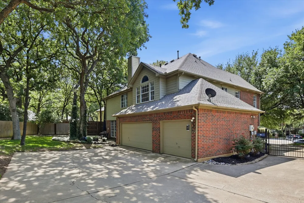 805 Highland Lakes Court Keller, TX 76248